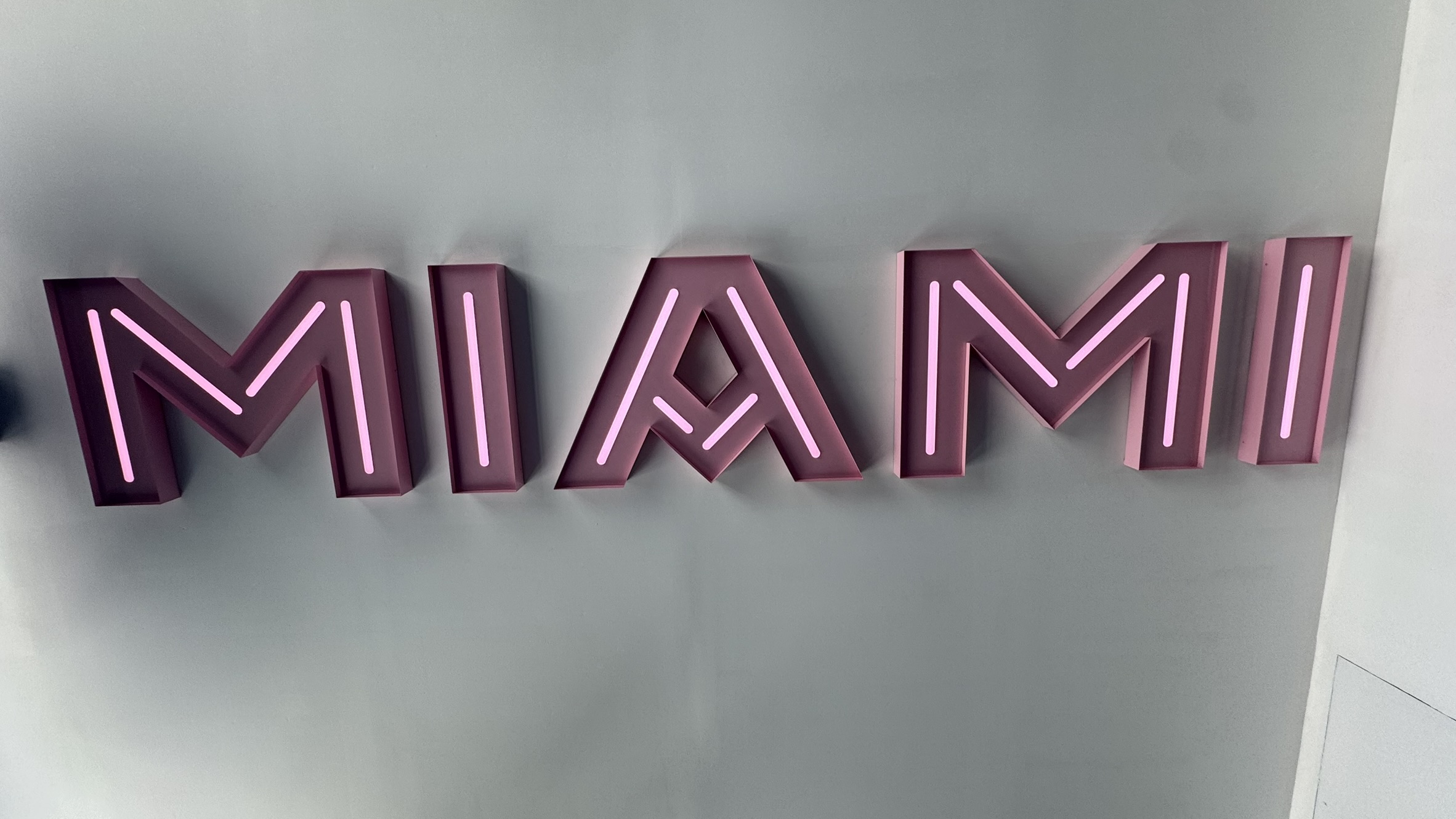 signs installation